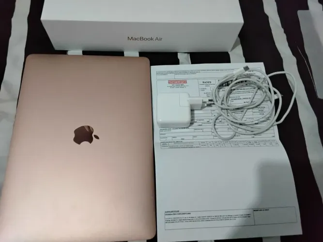 MACBOOK AIR M1 C/ 512 SSD BATERIA C/ 39 CICLOS E 99% SAÚDE ÚTIL - NF - NOVÍSSIMO