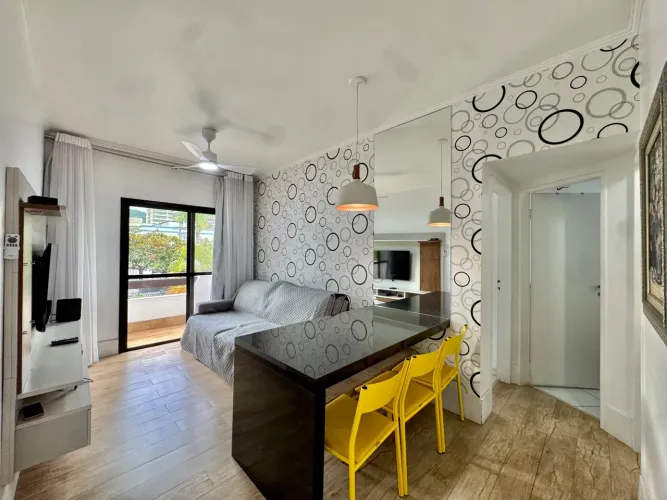 Apartamento á venda apenas 100m da praia na Enseada no Guarujá | QVista Inteligência Imobi