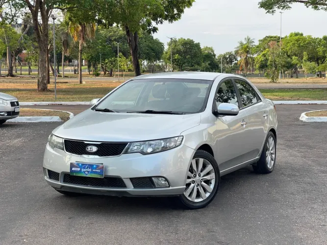 Kia Motors Cerato 1.6 16V Mec. 2010