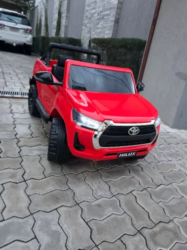Carrinho Toyota Hilux Elétrico 12V
