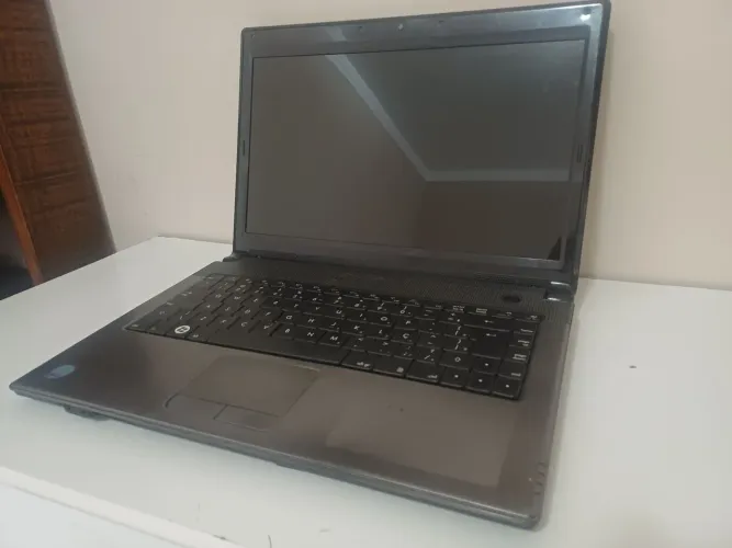 Notebook CCE Win CB7E225M com defeito