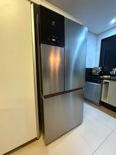Geladeira eletrolux 596l 3 meses de uso