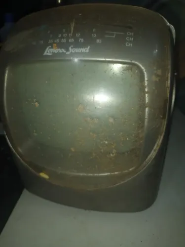 Mini tv antiga CRT (leia o anúncio)