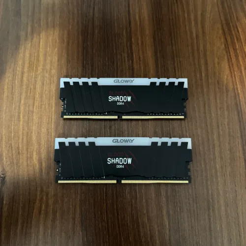 Memória RAM 16GB (2x 8GB) DDR4 3000MHz com RGB