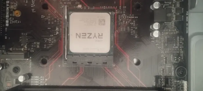 Ryzen 5 4600G + Placa mãe B450M + Gabinete gamer simples