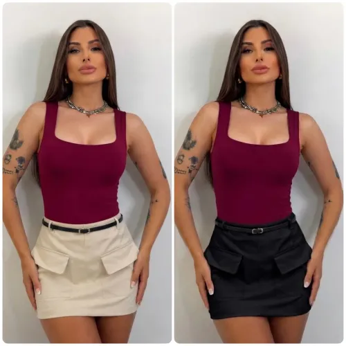 Body poliamida + short saia alfaiataria