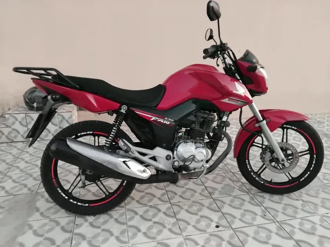 Vende-se moto ?
