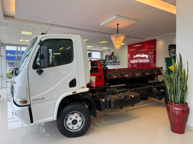 ACCELO 1016 CABINE BOLHA APENAS 45.000 KM BRANCA 2021/2021