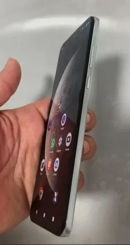 Moto Edege 30 NEO