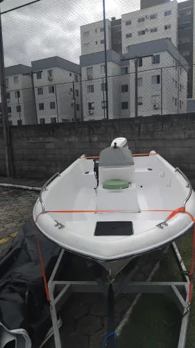 Lancha Sea Crest Fishing 15 Pés