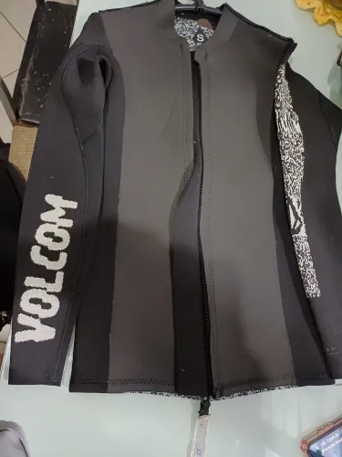 colete de neoprene volcom preto p