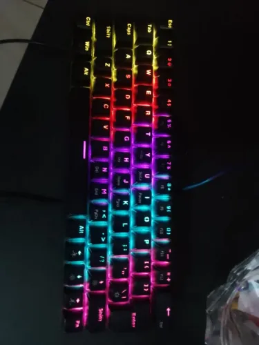 Teclado Gamer Mecanico 60% RGB T-wolf T61