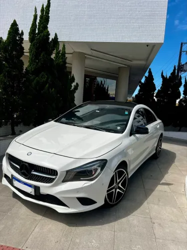 Mercedes-Benz CLA-200 First Edition 1.6 TB 16V Aut. 2015