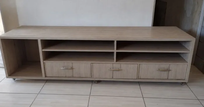 Rack  com 3 gavetas