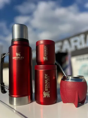 Kit garrafa térmica Stanley novo