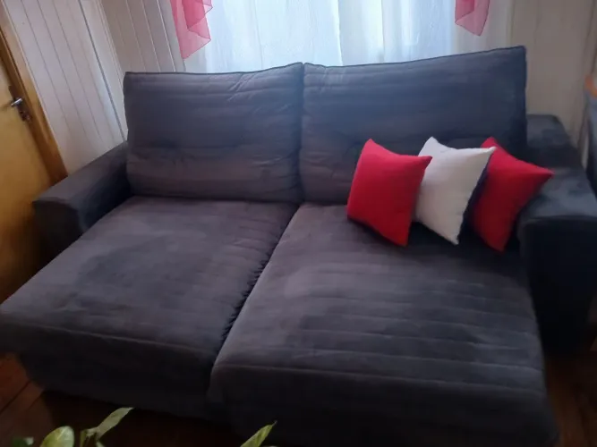 Sofá retratil e reclinável
