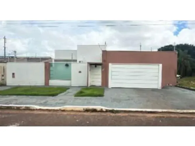 CASA RESIDENCIAL em CANARANA - MT, Morada do Sol