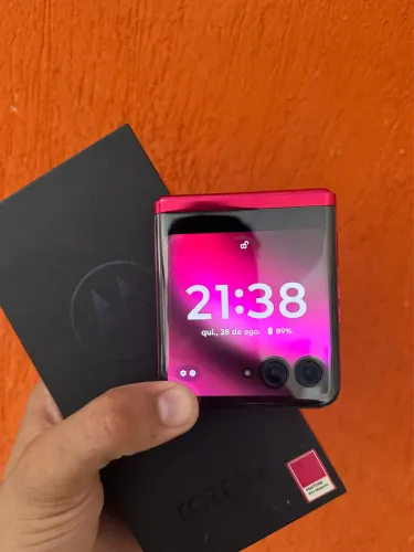 Moto Razr 40 ultra 256gb / act cartão