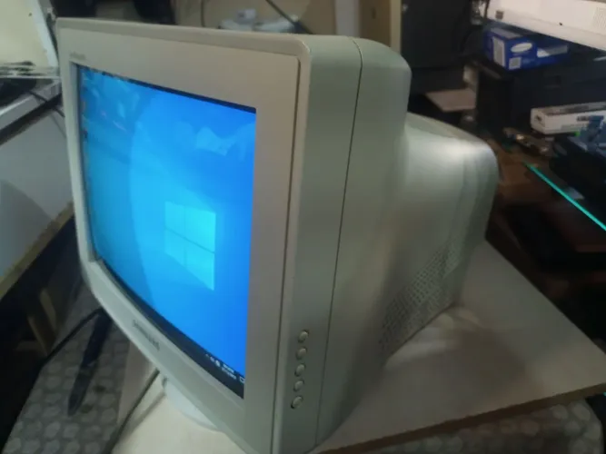 Monitor CRT Sansung 15 polegadas