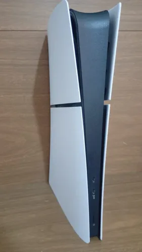 Vendo PS5 COM GARANTIA ATÉ JUNHO/27