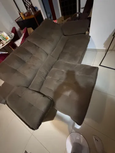 Sofá novinho marrom retratil