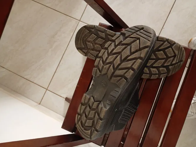 Bota bico PVC N°43 sem uso