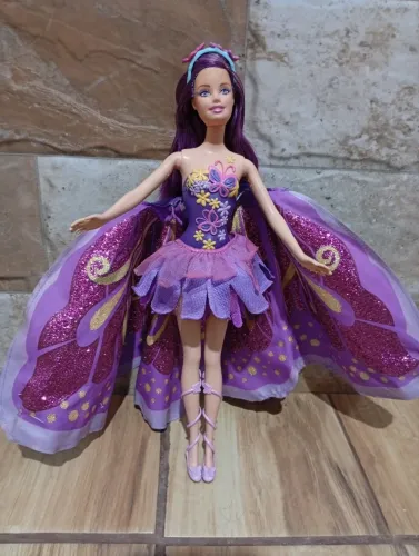 Barbie fada Fairy-tastic 2008 asa funcionando a boneca está bonita.