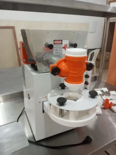 Máquina de salgados 
