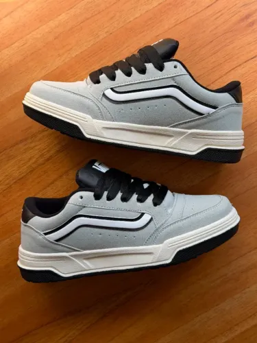 Tênis Vans Hylane Tons: Cinza Premium Feminino - 02 opção de cadarço