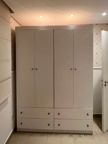 guarda-roupa infantil