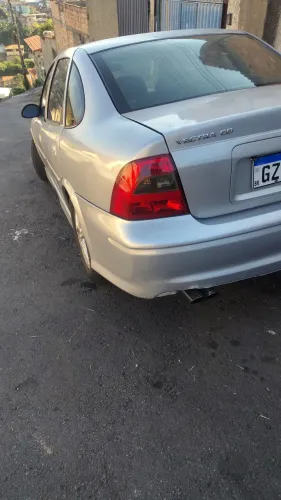 Chevrolet Vectra CD 2.2 16V / 2.0 16V Mec./aut. 2001