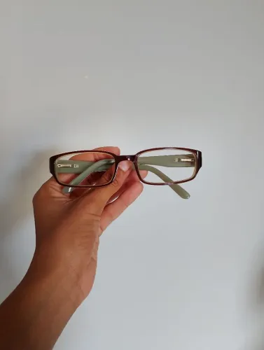 ARMAÇÃO OCULOS (ESTILO 2YK, ANOS 2000)
