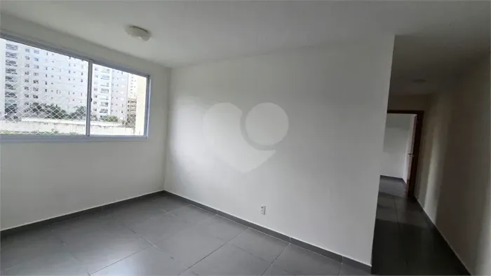 APARTAMENTO COM DOIS DORMITÓRIOS E UMA VAGA NA RAIMUNDO PEREIRA DE MAGALHÃES.
