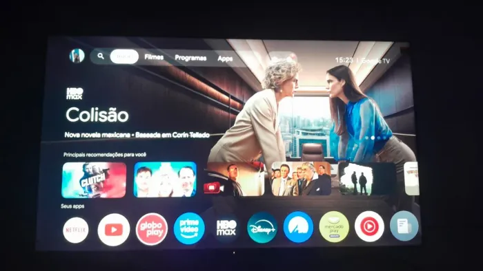 Vendo uma televisão de 65 polegadas,  em perfeito estado 
