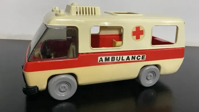 Playmobil Van Furgão Ambulância Trol 23.25.4 Usada 