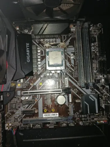 Placa mãe Z399 M Gaming com defeito !!!