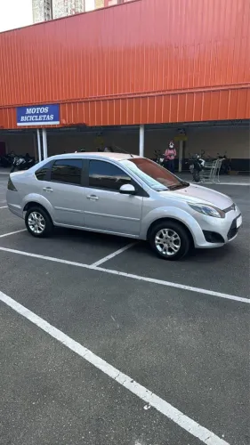 Ford Fiesta Sed. 1.6 8V Flex 4P 2013