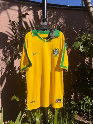 Camisa Nike Retrô seleção brasileira 1997/98