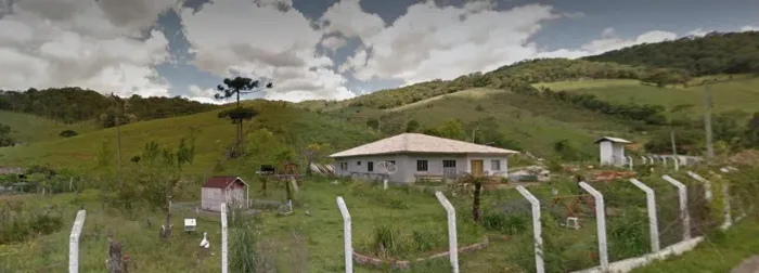 Sítio para Venda em Águas Mornas, Rio Novo, 4 dormitórios, 2 banheiros