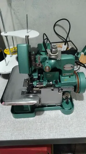Máquina de costura