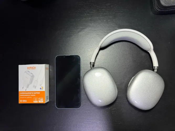 iPhone 14 128GB + CARREGADOR + FONE