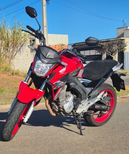 Honda CB 250F Twister 2021