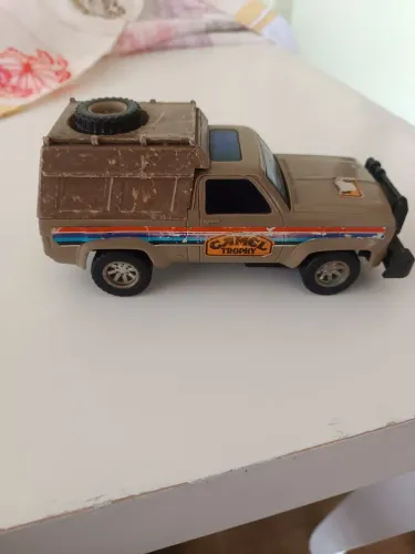 Carrinho de brinquedo Pickup Camel Trophy, do "Clube das Máquinas", Glasslite, anos 80 