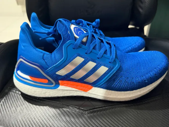 Tênis Adidas Ultraboost 20 NASA - tamanho 43