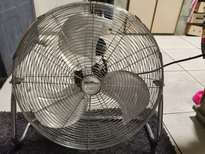 Circulador de ar de chão Britânia C70