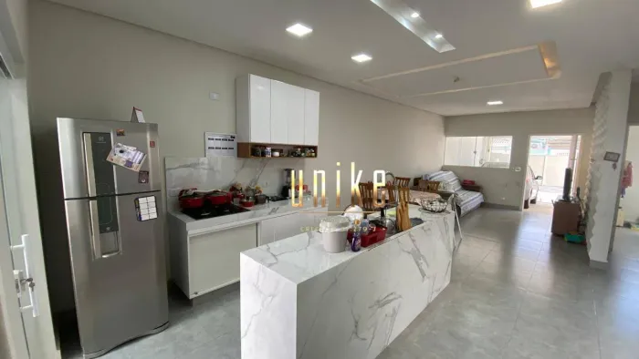 Casa com 3 dormitórios à venda, 100 m² por R$ 660.000,00 - Villa Branca - Jacareí/SP