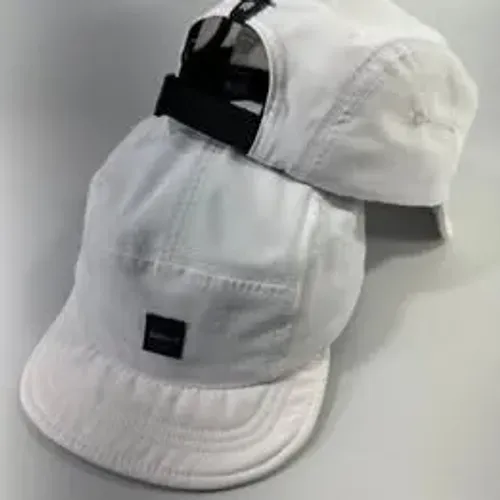 BONÉ FIVE PANEL ESTILO VINTAGE SENIOR BRANCO (ABA FLEXIVEL MENOR)