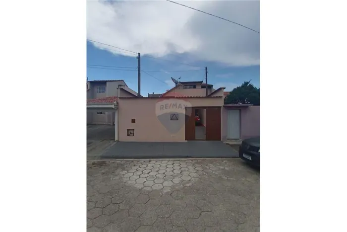 Casa à venda no CDHU, em Apiaí/SP
