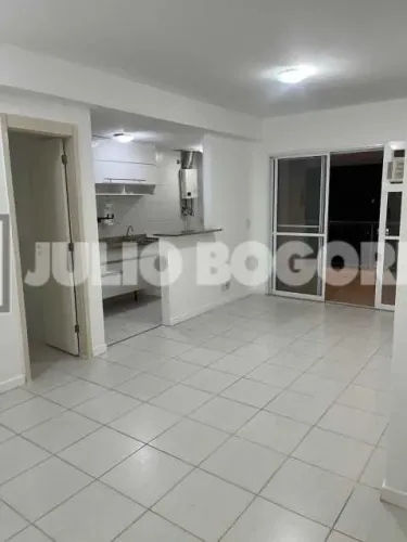 Julio Bogoricin Aluga Apartamento 2 Quartos ( 1 Suíte ) Varanda No Reserva Do Parque ( Cid