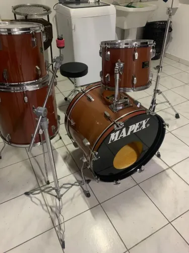 Vendo bateria Mapex Vênus séries anos 90